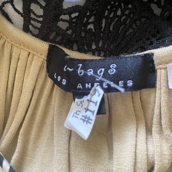 Partly laced dress - Picture 2 of 2